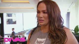 Paige says Nia Jax doesnt want to be her friend Total Divas Preview Clip Sept 19 2018 [upl. by Lefkowitz]