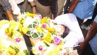 Reema Lagoo Funeral Full Video  Last Moments  Death Video  Dainik Savera [upl. by Maples]