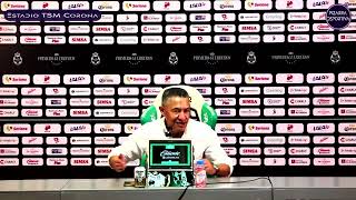 Conferencia de prensa de Club Santos [upl. by Sible]