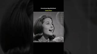 Lesley Gore  It’s My Party 1963 lesleygore itsmyparty musicasinternacionaisantigas anos60 [upl. by Konstantin]