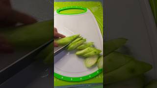 Fresh loofah slicing vegetables asmr shortvideo [upl. by Umeh]