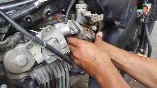 Tutorial Bongkar Karburator  Cara Melepas Karburator Dari Mesin Motor [upl. by Ardnahs795]