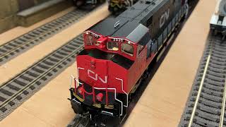 Rapido MLW M420 Classification Lights [upl. by Phalan]