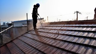 東大阪市でモニエル瓦屋根の高圧洗浄で、着色スラリーを綺麗に洗い流しましたペイント一番 [upl. by Jeremiah853]