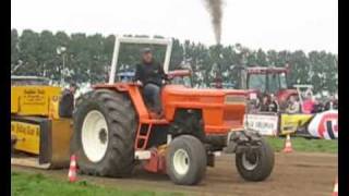 Trekkertrek Waterlandkerkje 2009 Tractorpulling Volvo BM 800 Case IH 1455 XL Tractor Traktor [upl. by Atinra]