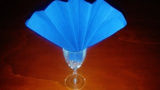 Piegare i Tovaglioli Ventaglio nel Bicchiere Fold the napkins Fan in Glass [upl. by Irrehc]