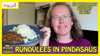 Rundvlees in Pindasaus stoofschotel  kookvideo [upl. by Hnad]