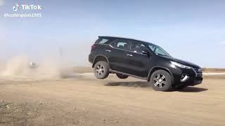 Bani Tharo Banno Diwano Re gadi Fortuner layo [upl. by Idnor]