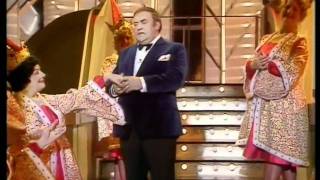 Les Dawson Intro [upl. by Zitella]