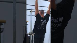 E VOI SIETE FORTI NEI MUSCLE UP calisthenics bodybuilding palestra gymbro [upl. by Atiruam]