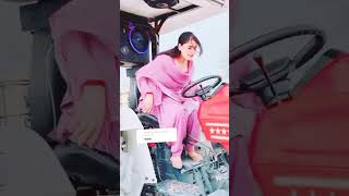 Vella munda wife tractor drivedharti of Alipurvellamundawife gaonkelarki shorts viralvideo [upl. by Maitland]