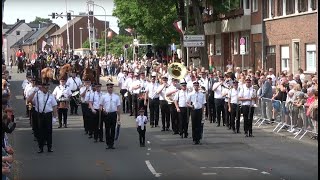 Schützenfest in Holzheim Die Parade des 1 Neusser Fanfarencorps der Artillerie und der Reiter [upl. by Urbain]