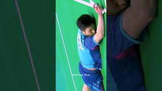 Chou Tien Chen was sliding hard on the floor yet he managed to snatch the point [upl. by Aekan]