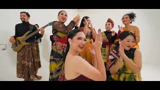 GEGE GUMILAR MUSIC  MEDLEY LAGULAGU NUSANTARA indonesia music orchestra [upl. by Elle]