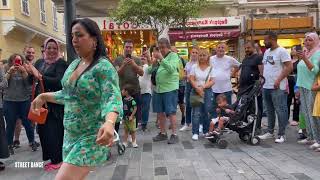 Arap Bayan Istiklal Caddesini Salladı ❤️ [upl. by Hepzi]