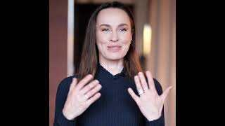 Martina Hingis interview Batmaid  English [upl. by Pearla]