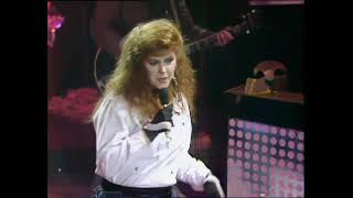 Kirsty MacColl  Theres A Guy Works Down The Chip Shop Swears Hes Elvis  TOTPS 251281 [upl. by Nolham]