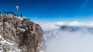 Wanderung auf die Zugspitze  von Garmisch übers Reintal Reintalangerhütte Knorrhütte [upl. by Gae]