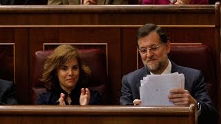 Rajoy a Zapatero quotUsted recortó de todo incluidas las pensionesquot [upl. by Nerine]