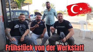 Mit den Jungs Tee trinken vor der Werkstatt chillen [upl. by Encratia]