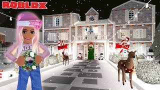 DECORATING MY FAMILY HOUSE FOR CHRISTMAS ON BLOXBURG 🎄🎅  Roblox [upl. by Redla]