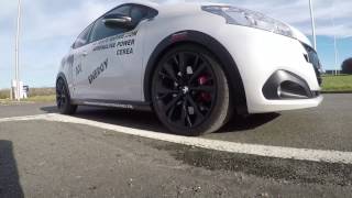 Amortisseurs ST Suspensions sur Peugeot 208 GTI 30th [upl. by Sotsirhc35]