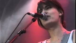 Elastica  Waking Up Glastonbury Festival 2000 HQ [upl. by Alebasi599]