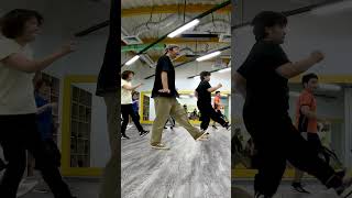 Verivery  Ring Ring Ring Verivery RingRingRing 大安運動中心 葛洛 dance runningman workout 樂齡 青銀 [upl. by Adest3]