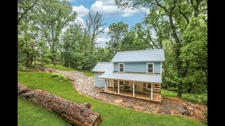 Restored 1860 log cottage in Lovettsville Virginia for sale [upl. by Aid]