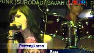 Dangdut Shadewa Demak  Pertengkaran Reza LS [upl. by Bernie233]