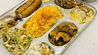 9 Non Veg Items With 5 Rumali Roti in 1 Platter Only Rs 600  AlYamin Jama Masjid Food [upl. by Sihtnyc]