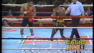 Classic Boxing  Edwin Curet vs Livingstone Bramble [upl. by Harding]