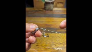 How to put 3 hooks on one fishing line Increasing your chances 🐟🐠 🎣 [upl. by Dorman348]