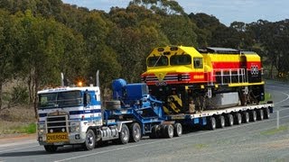 Australian Road Train  Hi Haul Kenworth K104B and CRLs BRM001 [upl. by Ramah872]