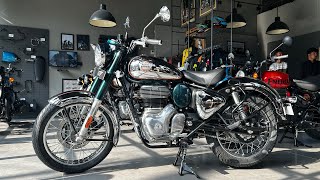 Royal Enfield New Classic 350 2024 Model Emerald Chrome Green Detailed Review  New Changes Price [upl. by Nosdrahcir589]