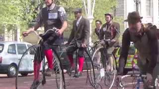 Hundreds of Cyclists in Tweed Ride Through London [upl. by Simah323]