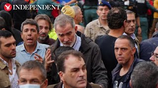 Furious crowds chant ‘murderer’ and toss mud at King Felipe in crisishit Valencia visit [upl. by Harness]