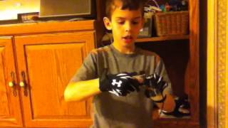 How to make your football gloves super sticky [upl. by Velda]