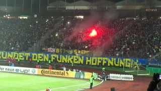 1 FC Saarbrücken  Borussia Dortmund  DFB Pokal Pyro Show  entrée des joueurs le 3122013 [upl. by Airyk929]