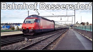 Züge und Busse beim Bahnhof in Bassersdorf Schweiz 2019 [upl. by Conn781]