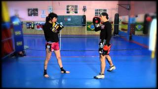 Kick Boxing 4 Combinaciones de golpes [upl. by Eirelam]