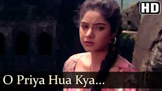 Geet  O Priya Hua Kya Kasoor Mujhse Rehte Ho Door Mujhse  Reshma [upl. by Acired]