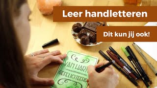 Cursus handletteren  Leer mooie letters en teksten schrijven op kaarten en cadeaus [upl. by Nichy]