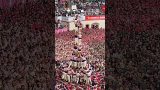 Impresionante el concurso de Castells en Tarragona Una experiencia única [upl. by Giefer]