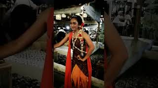 Tari GAMBYONG Javanese Indonesian Dance shorts [upl. by Ardnasal]