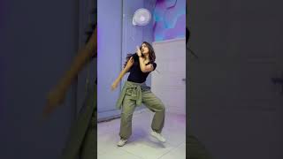 Tere hai tere hum 🥰🥰😍 ytshorts cutegirl dance [upl. by Nona742]