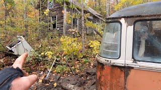 Old Abandoned House Whats Inside [upl. by Tallu169]