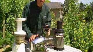 Choosing the right juicer with John Kohler [upl. by Heloise456]