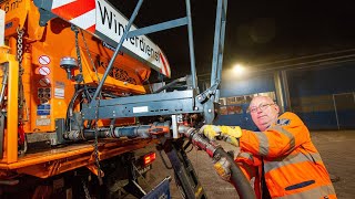 So funktioniert der Winterdienst Mit der Straßenmeisterei unterwegs im Kreis Kassel [upl. by Pace520]