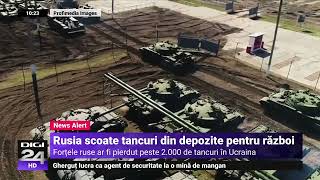 Rusia a scos mii de blindate și tancuri sovietice din marele său depozit militar din Siberia [upl. by Galen]